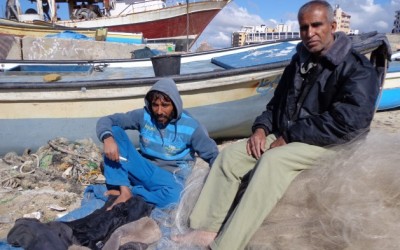 La triste realidad de los pescadores de Gaza al salir a trabajar